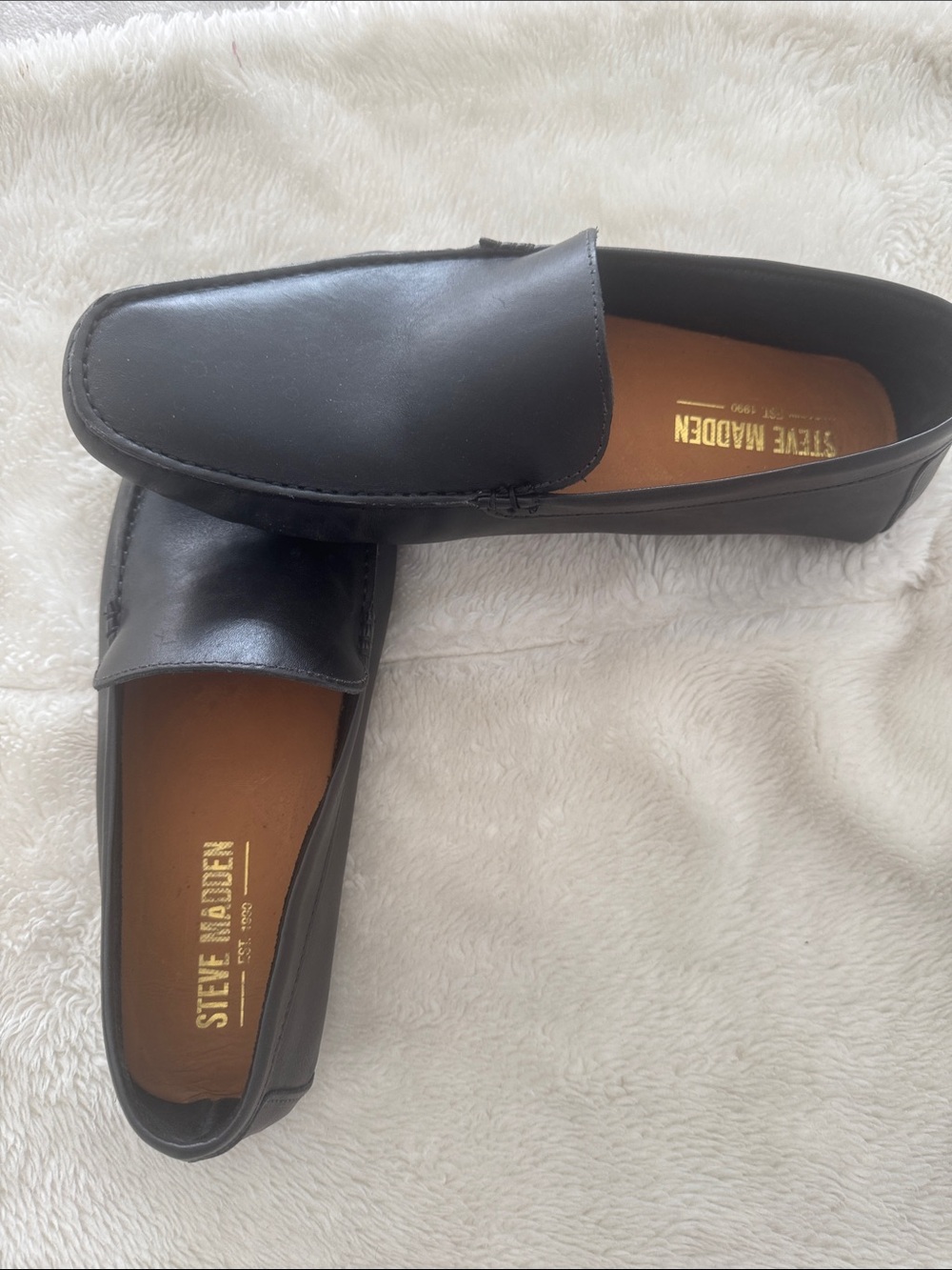 Steve Madden Black Leather Slip-On Loafers